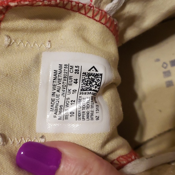 Classic mens red & white Converse All Star sneakers. Mens sz 10, Women's 12. - Picture 5 of 13